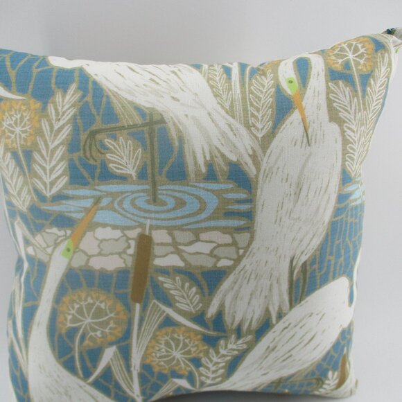 13.5" New England Style Blue and White Crane Pillow. - Picture 4 of 5